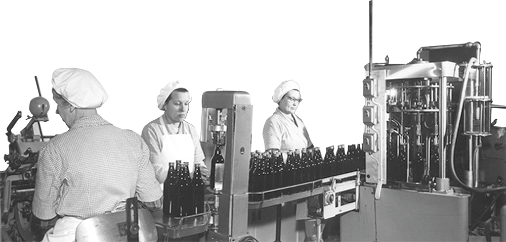 1932 naisia töissä linjastossa